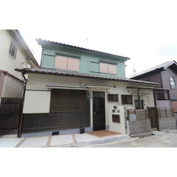 宝塚市桜ガ丘戸建の外観画像