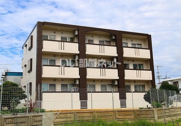 マンション彩(あや)の外観画像