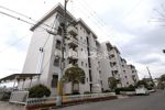 府公社上野芝A団地2号棟の外観画像