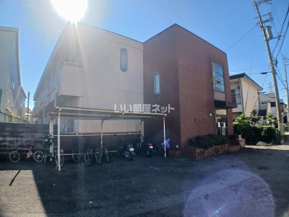 巴ハウスの外観画像