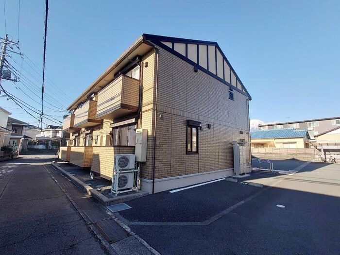 カーサ ポポラーレ Aの外観画像