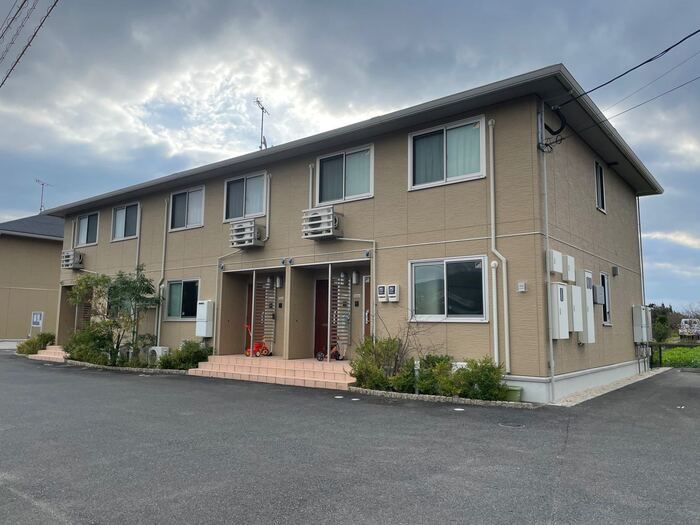 クリサンス B棟の外観画像