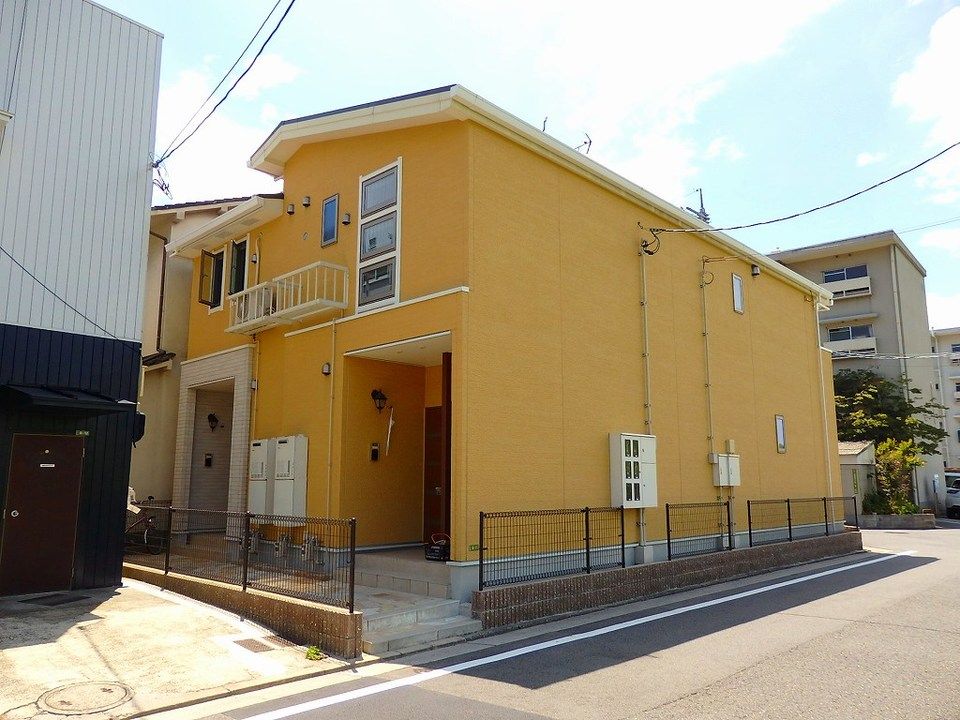 West Riverの外観画像