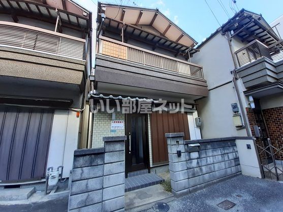 甲子園9番町戸建貸家の外観画像