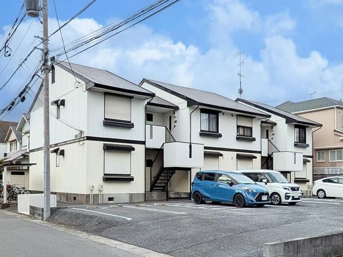 吉川タウンハウス Ⅱの外観画像