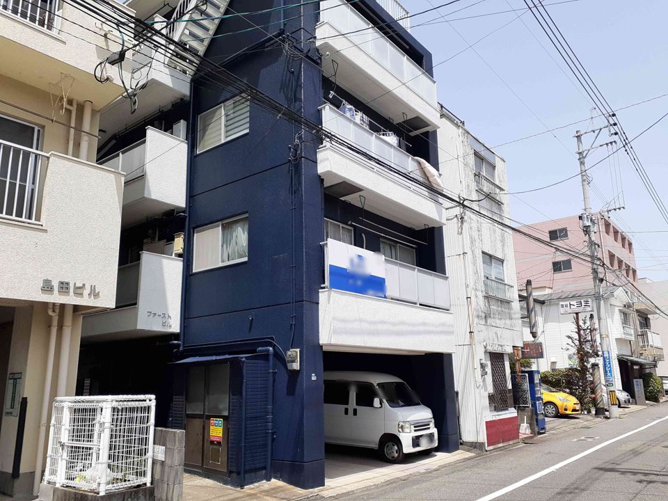 ファーストビルの外観画像