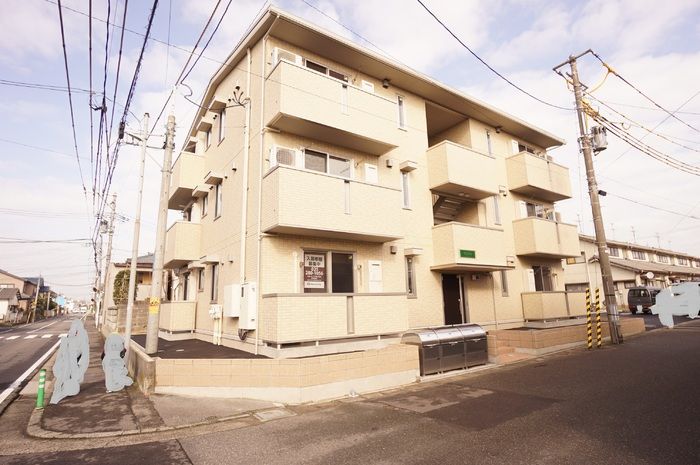 オリーブの外観画像