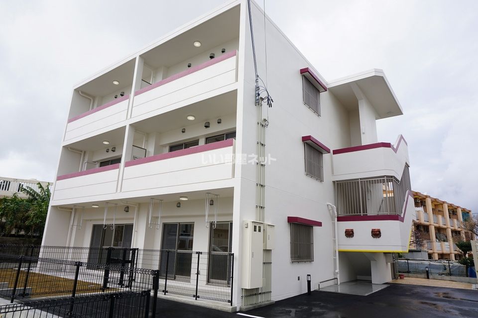 マンション セナレックスの外観画像