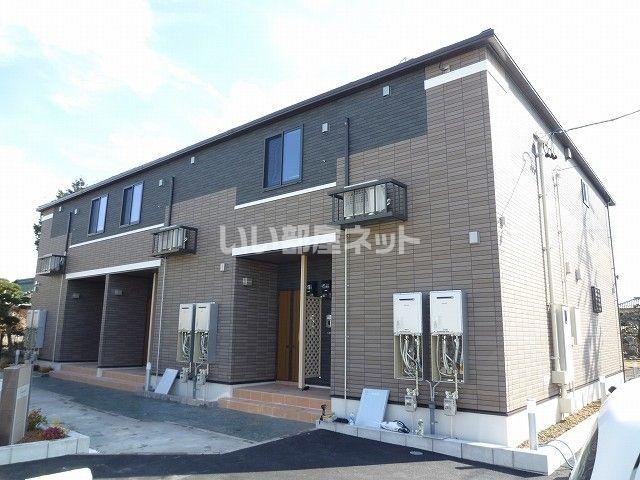 クレシェンテの外観画像