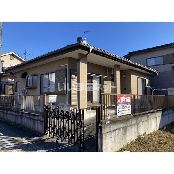 矢板市末広町戸建て貸家の外観画像