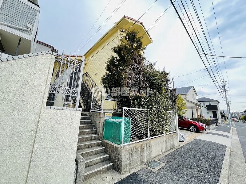ムーニー若原の外観画像