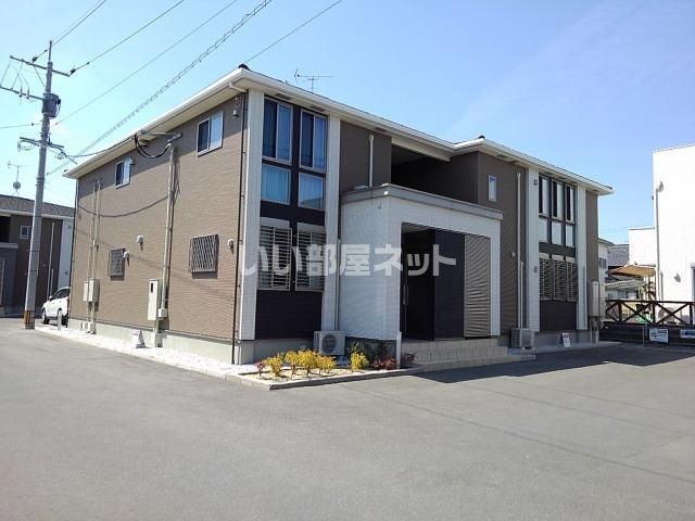 オペラハウスⅡ番館の外観画像