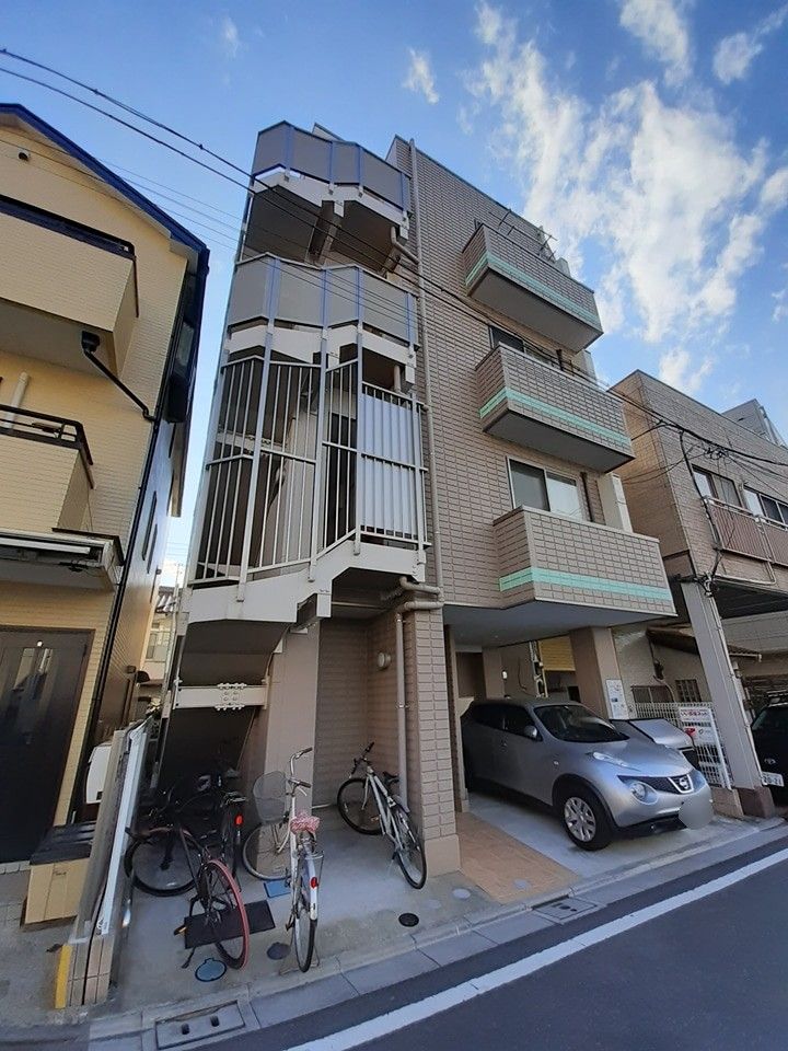 アヴィタシオンSの外観画像