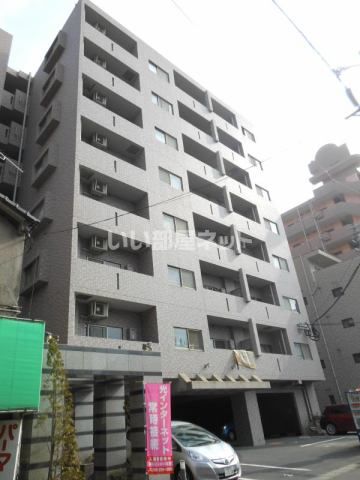 ブルーアイズ中央の外観画像