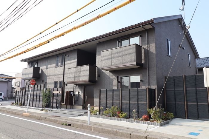 輝の外観画像