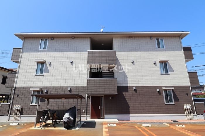 ピュア・リリアスIIIの外観画像