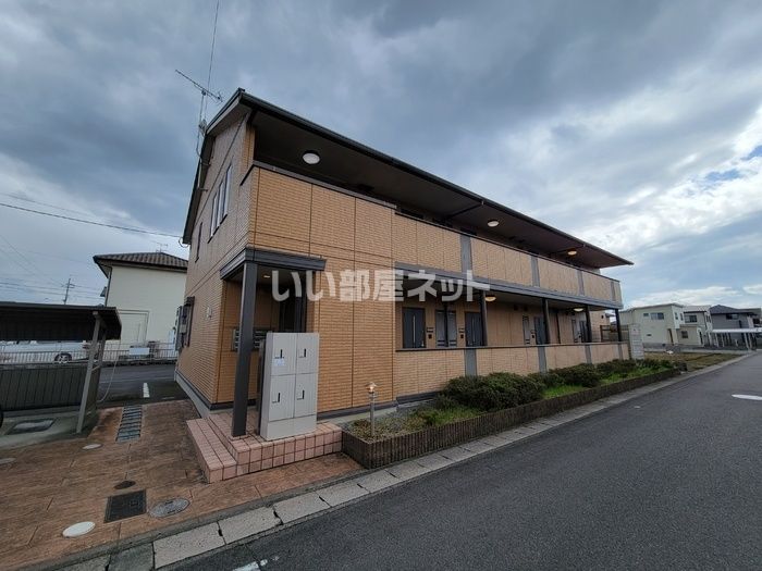 リビングタウン出町の外観画像
