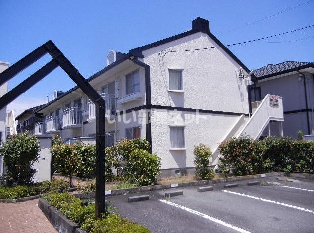 ビラ・アークル Bの外観画像