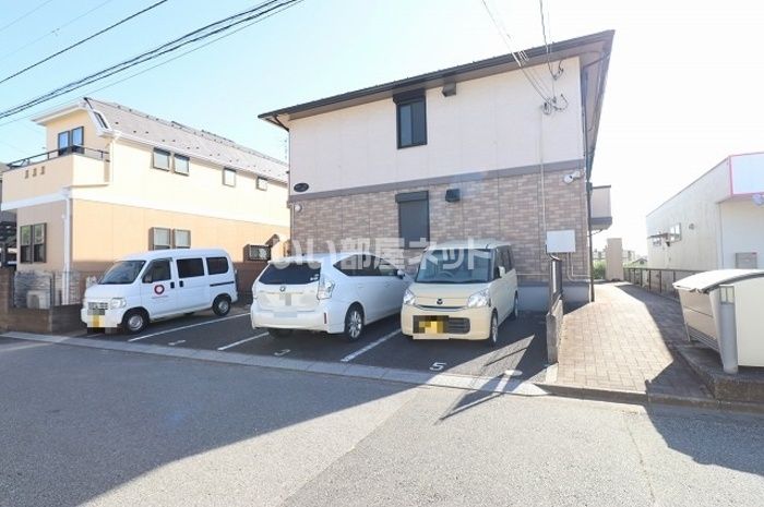 クレスト・エイトの外観画像