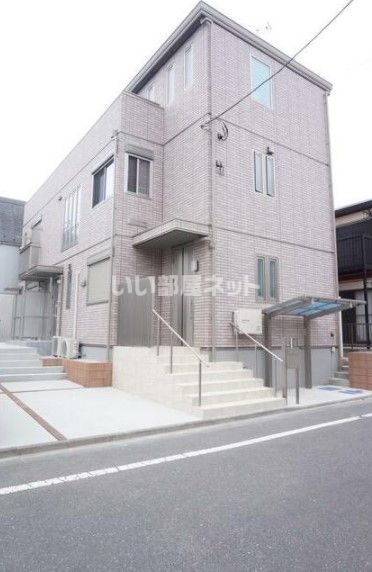 カリーナ高島平の外観画像