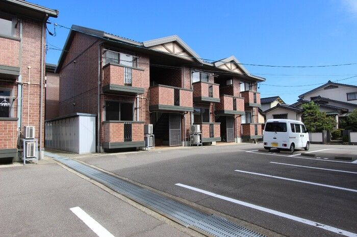 スワンレイク Bの外観画像