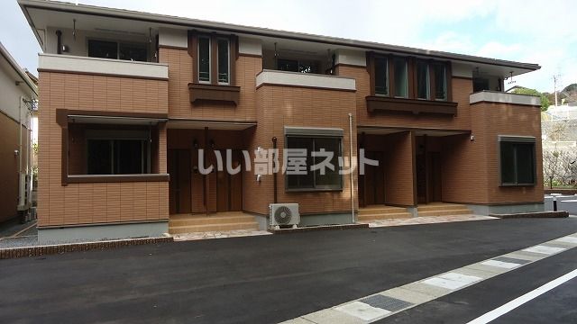 リアルエステート Ⅹの外観画像