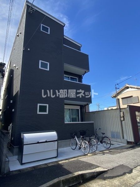 CRASTINE東味鋺3丁目の外観画像