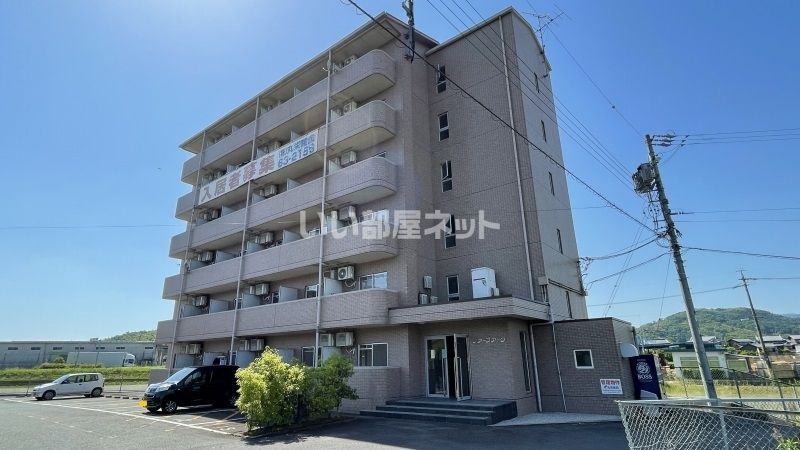 ノアーズアークの外観画像