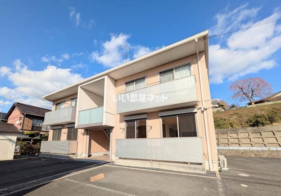 シャーメゾン岩鼻の外観画像