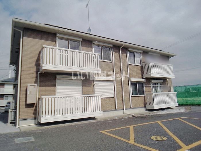 リビングタウン古河北 Dの外観画像