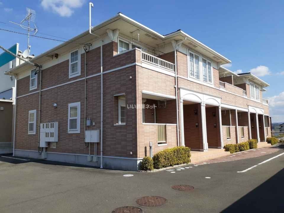 ウエストリバーの外観画像