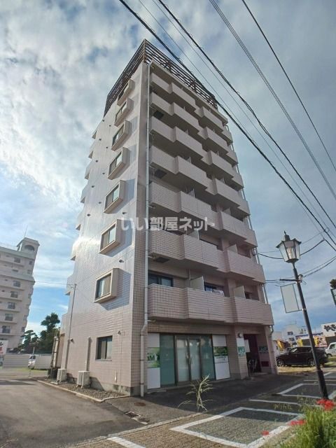 Safari新居浜の外観画像