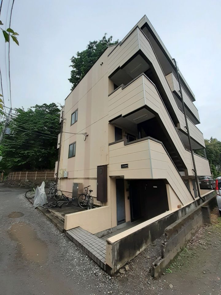 グエル元橋本の外観画像
