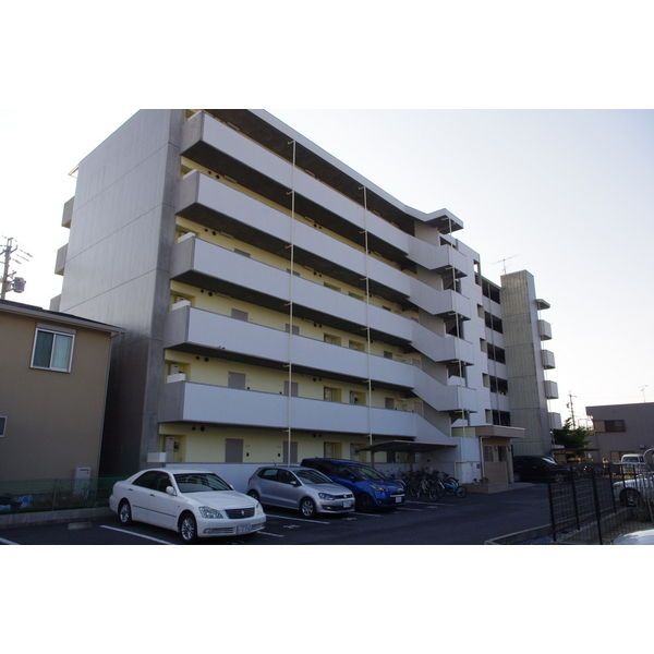 Vg.Tree(ビレッジトゥリー)東棟の外観画像