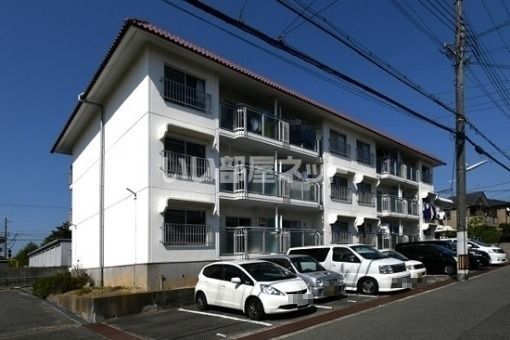 王塚台ハイツの外観画像