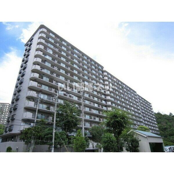 ジャルダン宝塚中山台弐番館B棟の外観画像