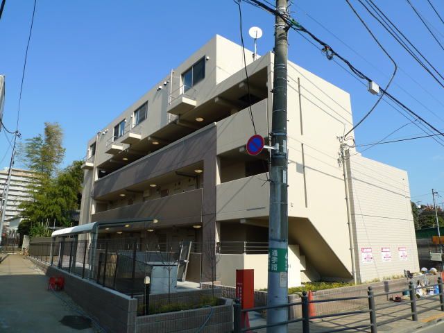メープルコートの外観画像