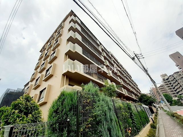 ロイヤルコンフォート日進の外観画像