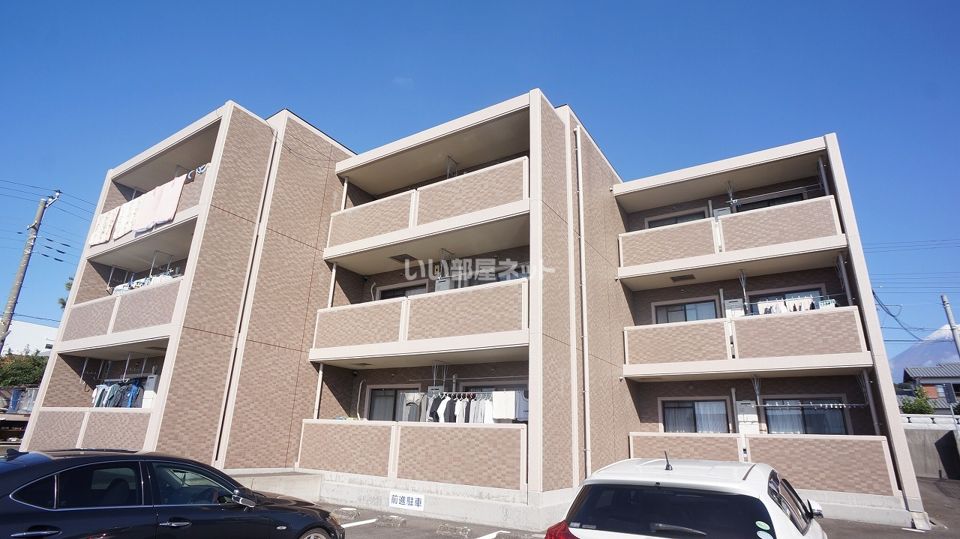 ベルローズの外観画像