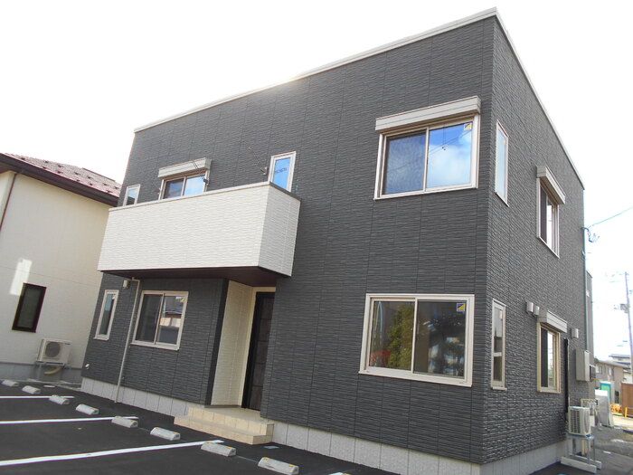 xevo Σ 保戸野の外観画像