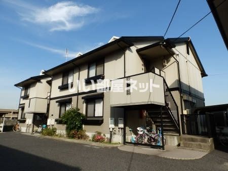 マノワールアセヴェ A棟の外観画像