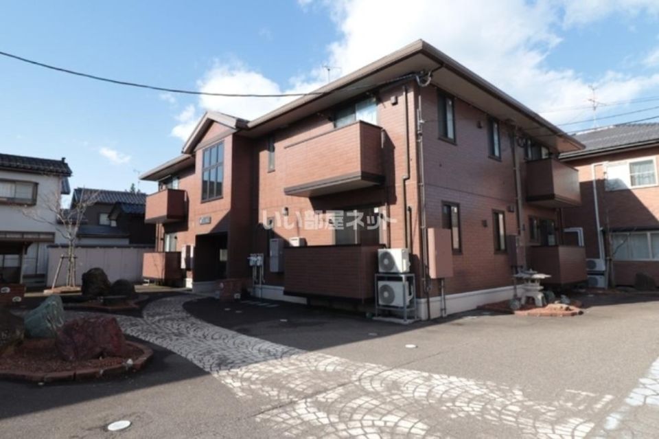 蔵漆倶 北館の外観画像