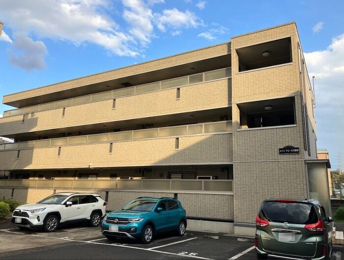 メゾン・アムール 弐番館の外観画像