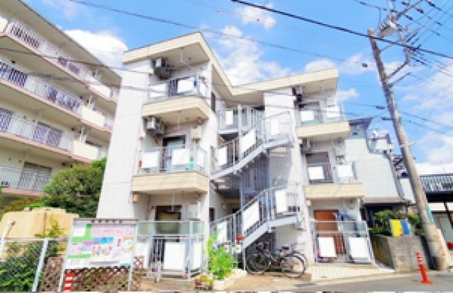 ポルシェ新所沢の外観画像