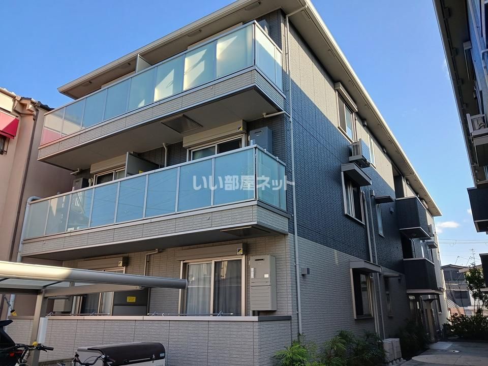 太秦レジデンス E棟の外観画像
