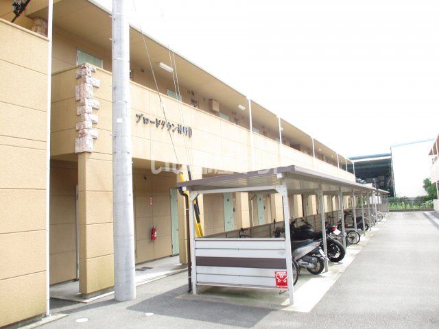 ブロードタウン神野Ⅱ D棟の外観画像