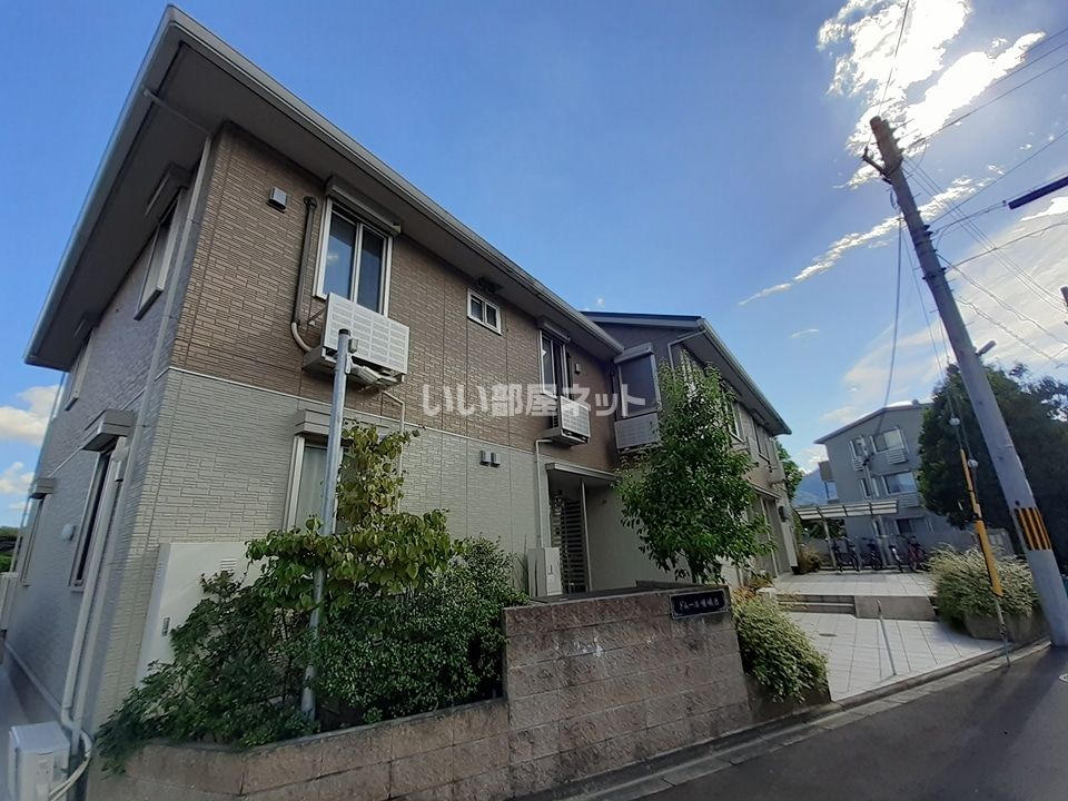 ドムール嵯峨B棟の外観画像