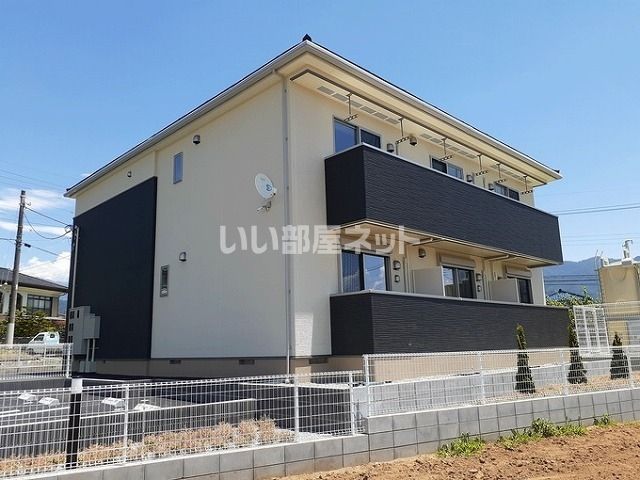 クリスタル・ハウスCの外観画像