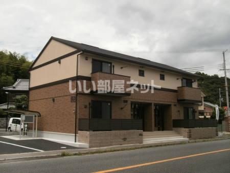 ヴァン・クレシェンテの外観画像