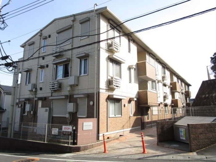 フルール ポワールの外観画像